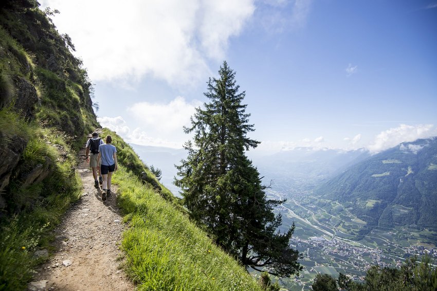 Merano High Mountain Trail: accommodation in Pfelders Merano High Mountain Trail: accommodation in Pfelders
